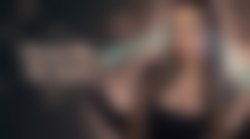 A blurry peek at ASMR Focus Only on My Eyes